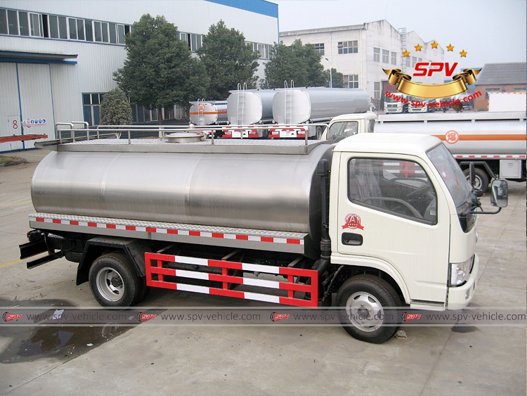 5,000 Litres Can Milk Truck Dongfeng-RS